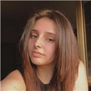 Studentessa universitaria ,diplomata in scienze umane con media alta al liceo